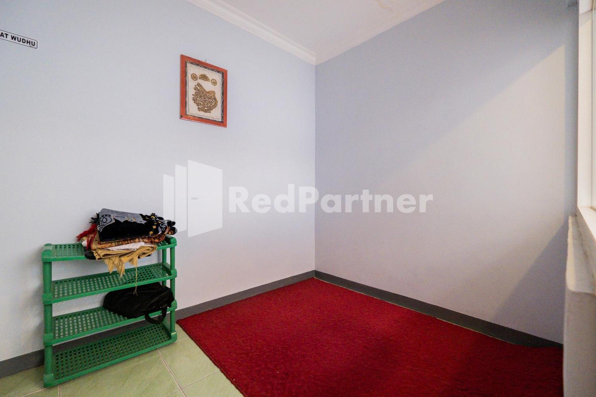 Swun Stay Inn At Sawahan Mitra Reddoorz Malang Dış mekan fotoğraf