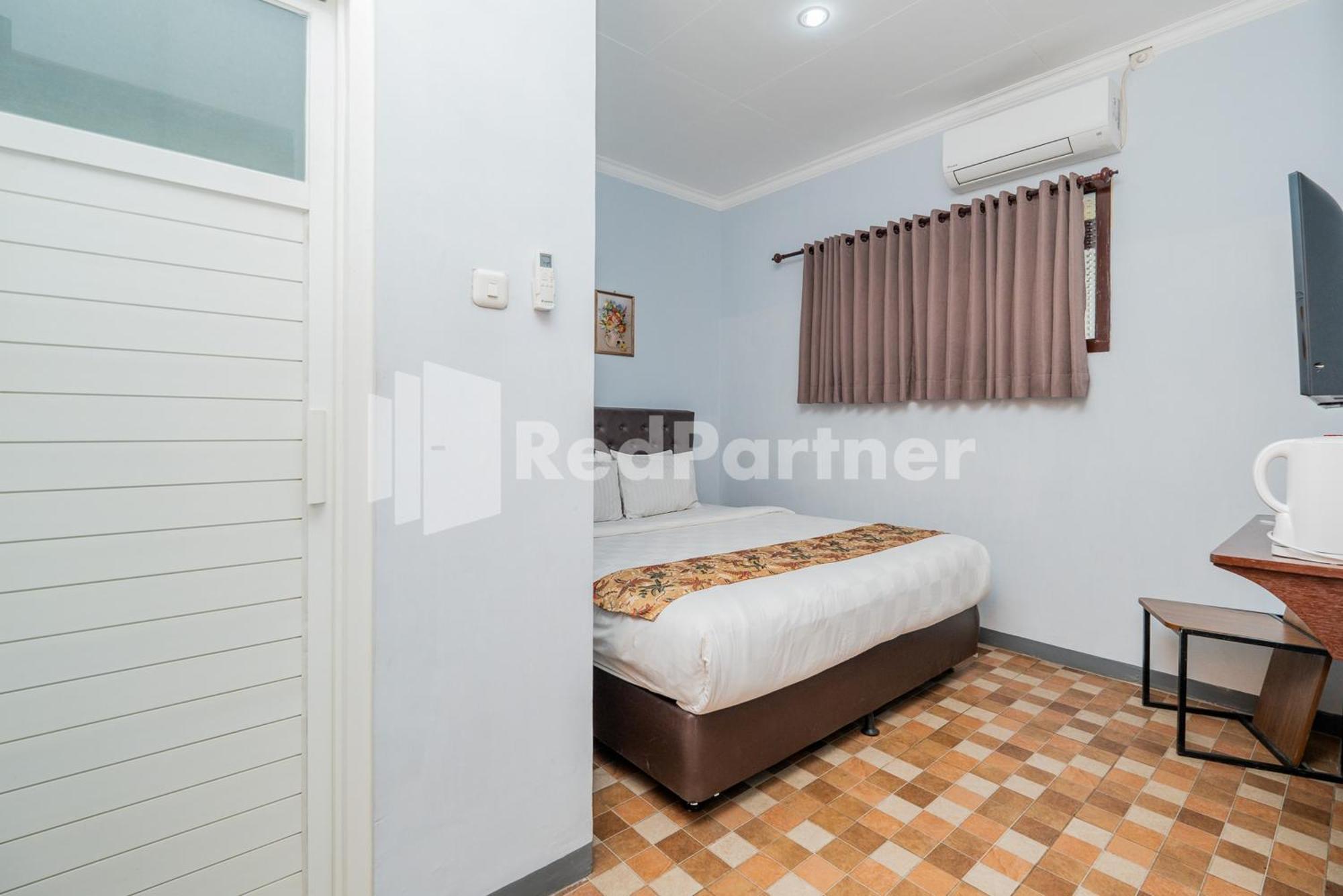 Swun Stay Inn At Sawahan Mitra Reddoorz Malang Dış mekan fotoğraf